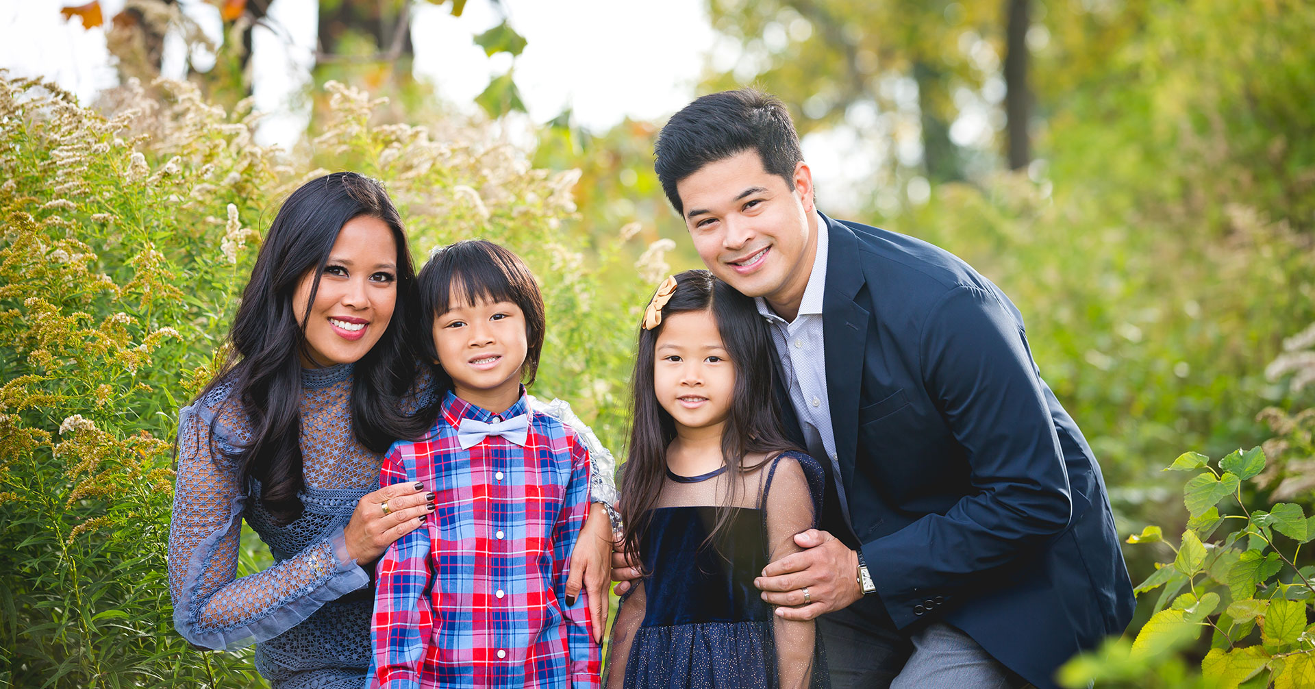 Drs. Mendiola and Navarro from Pebblewood Dental and their children